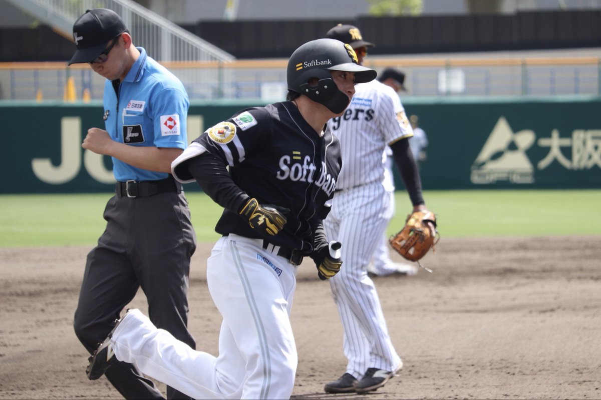 takafullc2's tweet photo. 【2軍】

大泉周也選手が同点ソロ！

#sbhawks #鷹フル https://t.co/ZQtdvRUpyJ