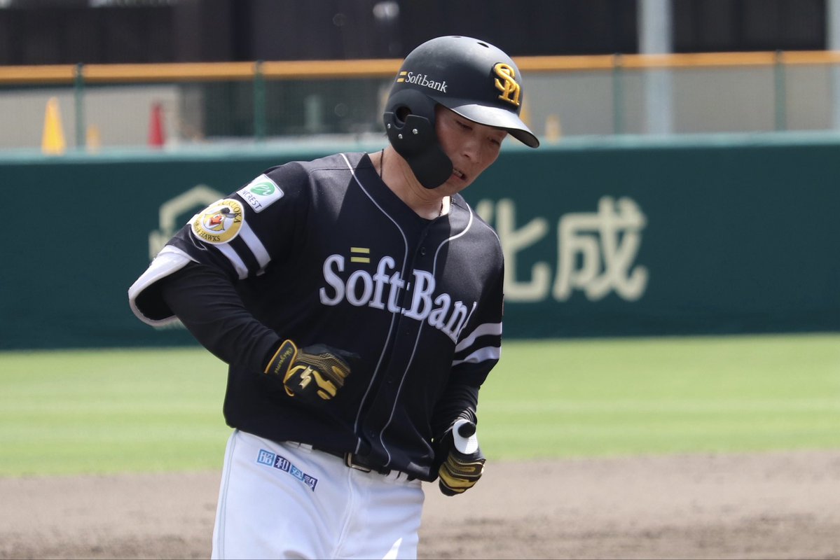 takafullc2's tweet photo. 【2軍】

大泉周也選手が同点ソロ！

#sbhawks #鷹フル https://t.co/ZQtdvRUpyJ