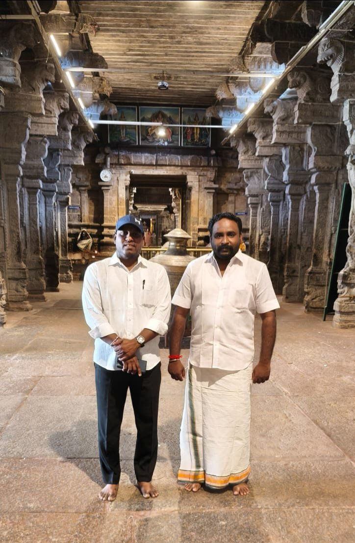 ABVPRajkumarR1's tweet photo. கும்பகோணம் நகரின் பிரசிதிபெற்ற அருள்மிகு.ஆதி கும்பேஸ்வரர் கோவிலில் தரிசனம் செய்த பிறகு. https://t.co/u9FqwDsw3l