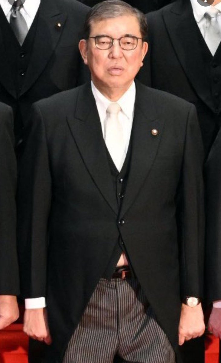 amtgmp's tweet photo. 仕事終わって家に帰って鏡見たら、疲れすぎてこんな顔だった。 https://t.co/7PXrN5em6S