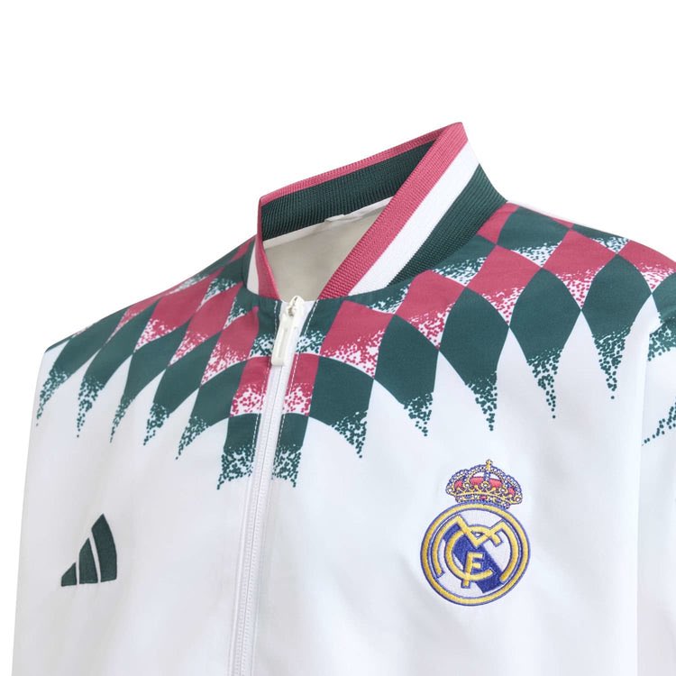 SeputarMadrid's tweet photo. 🚨 OFFICIAL: The new Real Madrid home anthem jacket for the 2026/27 season. @Hamza_RMFC 👚⚪️🟢 https://t.co/EkGsFLEPhD