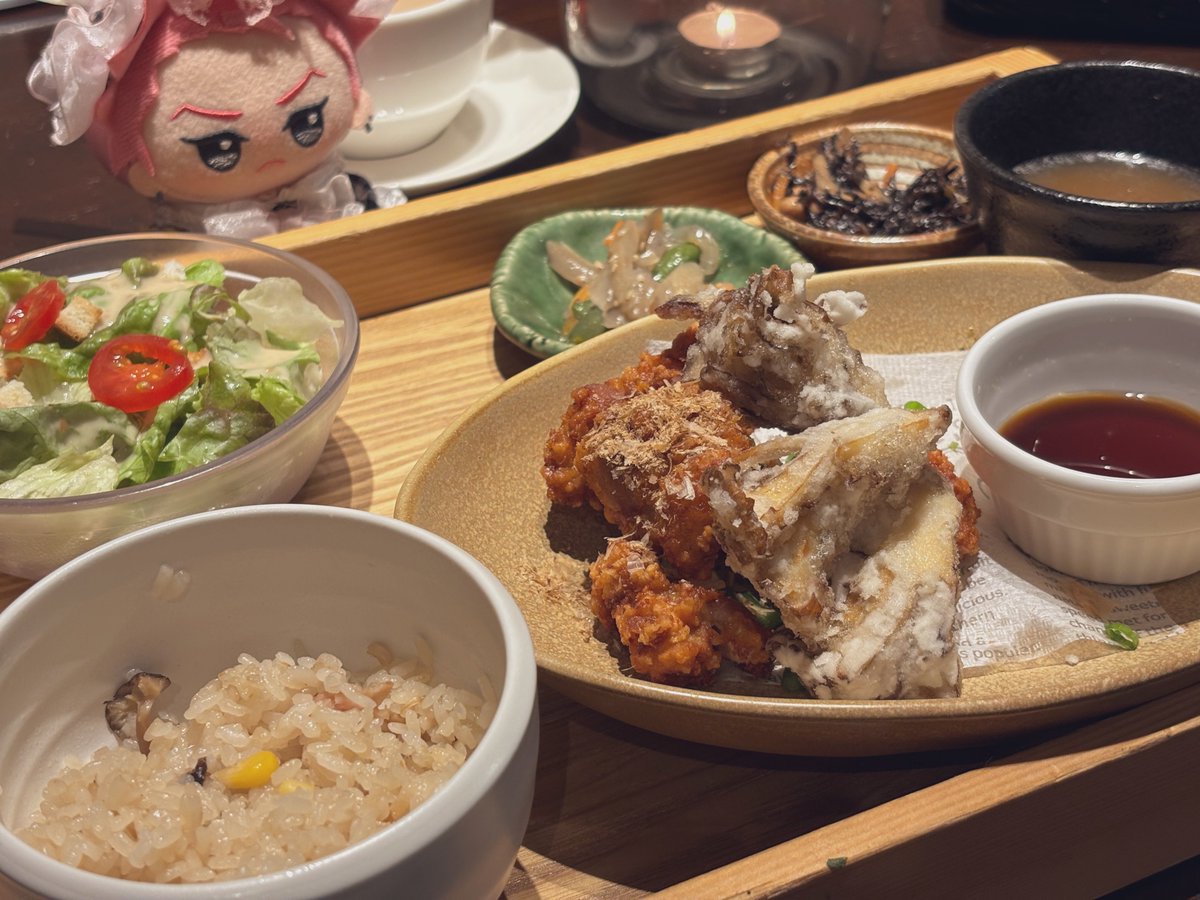 からあげ、はやく、くわせろ、