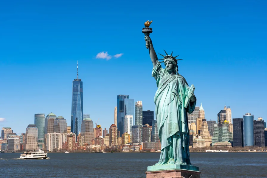 EyeWhales's tweet photo. JUST IN: New York and EU regulators have agreed to coordinate oversight of cross-border stablecoins, marking a major step toward global crypto regulatory cooperation. https://t.co/RWnGsg71C4