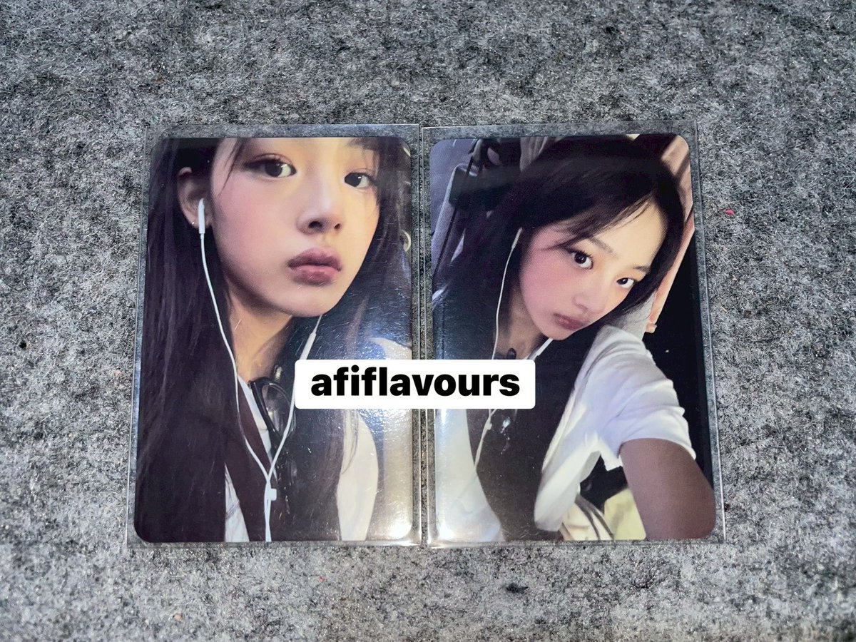 afiflavours's tweet photo. wts aab minji dan newjeans, minji earphone lagi utiwi rumahku :

pict 1: 75k (set) (free pc ofc random)
pict 2: 70k (all)
pict 3* : 60k (ada damage)

harga include all
splitpay only
get freebies
dom bandung https://t.co/sIjCMeP2uV