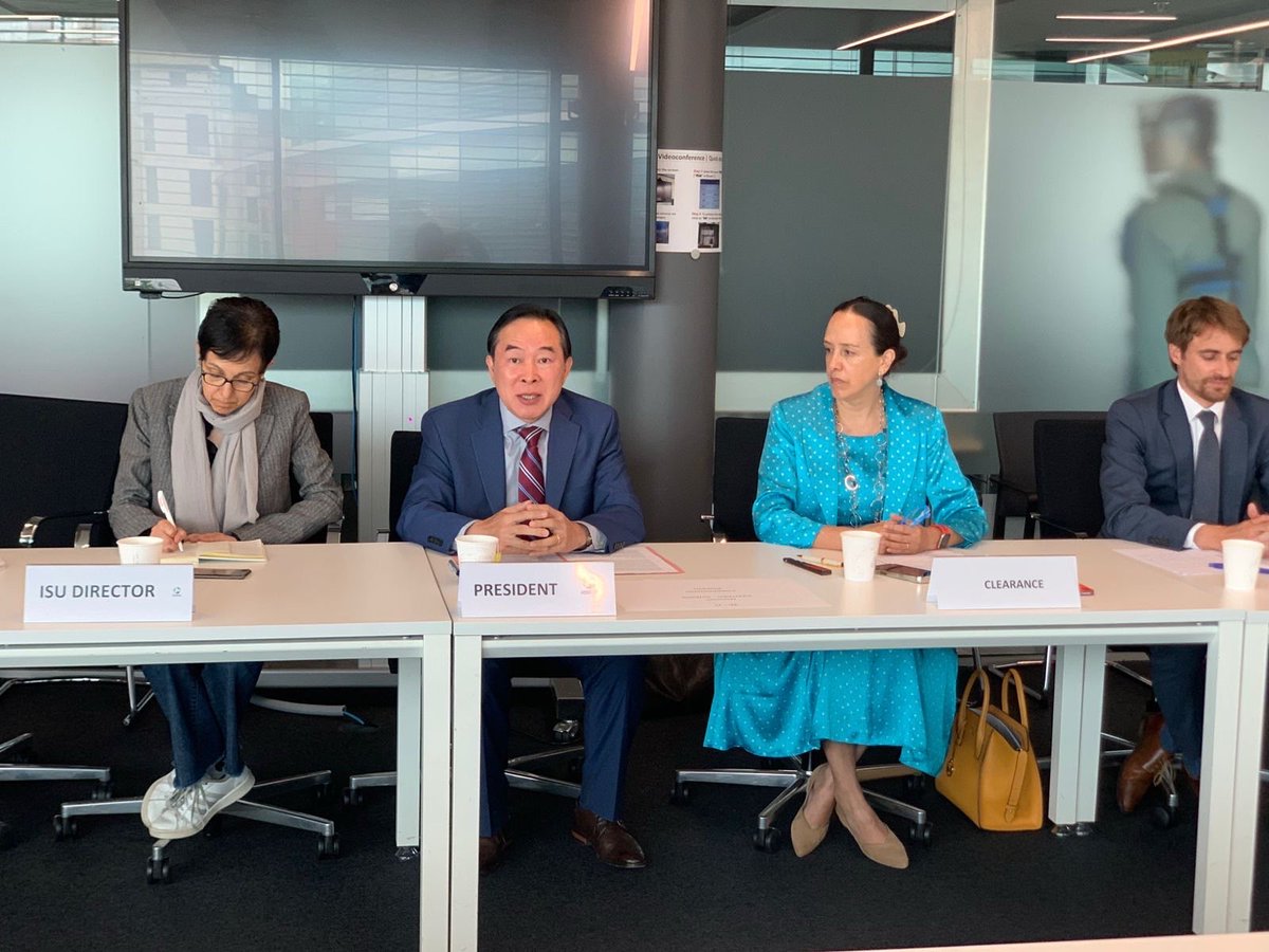 MisionMexOI's tweet photo. La Emb @FranciscaE_ME en su papel de co-facilitadora del Comité de Reconocimiento y Limpieza de la Convención de Municiones en Racimo, dio la bienvenida al taller sobre los efectos del cambio climático en las operaciones de limpieza de municiones en racimo. https://t.co/xmlUgCRuu3