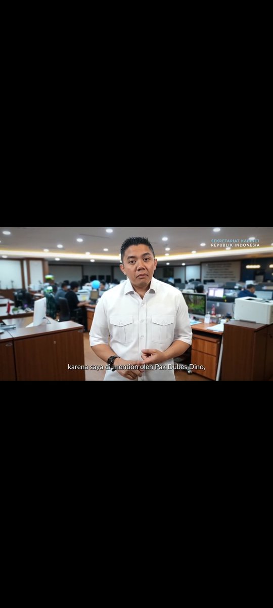 darma1705's tweet photo. Ruang kritik dan masukan selalu terbuka.Tetapi jangan mengaburkan fakta mereka sedang bekerja dan tengah berjuang bersama membawa kepentingan bangsa di panggung dunia.
Sumber informasi: _Sekretariat Kabinet_ 
@YandriSusanto
@ARizaPatria
@KemensetnegRI
#KementerianDesaPDT https://t.co/fnHGzSRcXs