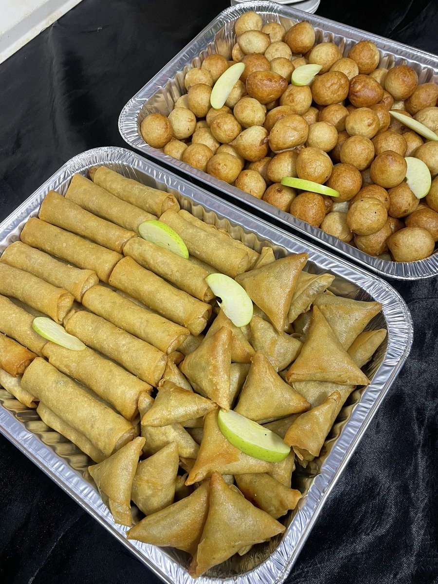 Dukesdelightful's tweet photo. This platter right here can serve more than 50 guests and it’s 70k. Protein can be added on request. You don’t need to stress yourself thinking about what to serve your guests 
This is perfect 👍 

📍Ilorin https://t.co/FegL6b1iZC