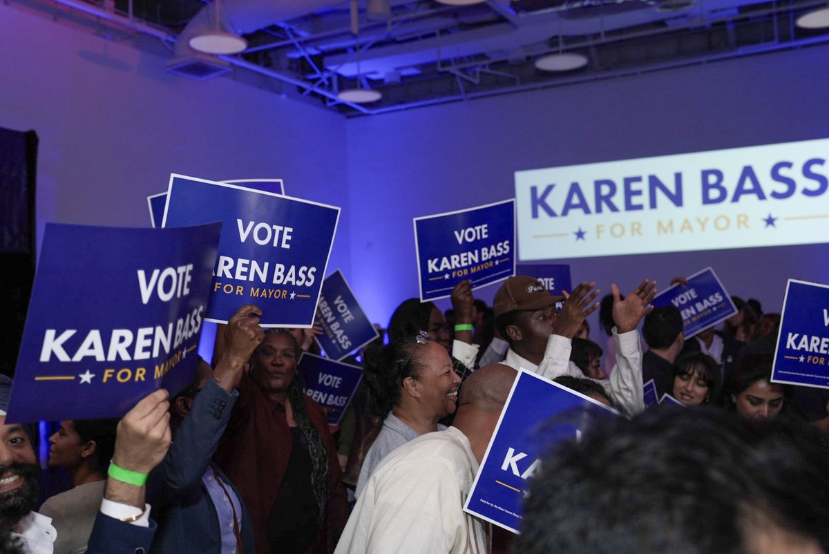KarenBassLA's tweet photo. Tonight reminds me of why we do this work. This is the city I was born and raised in. I spent my entire life fighting for L.A. 

I love L.A. and I'm proud to serve you! https://t.co/Znoa47Yj3t