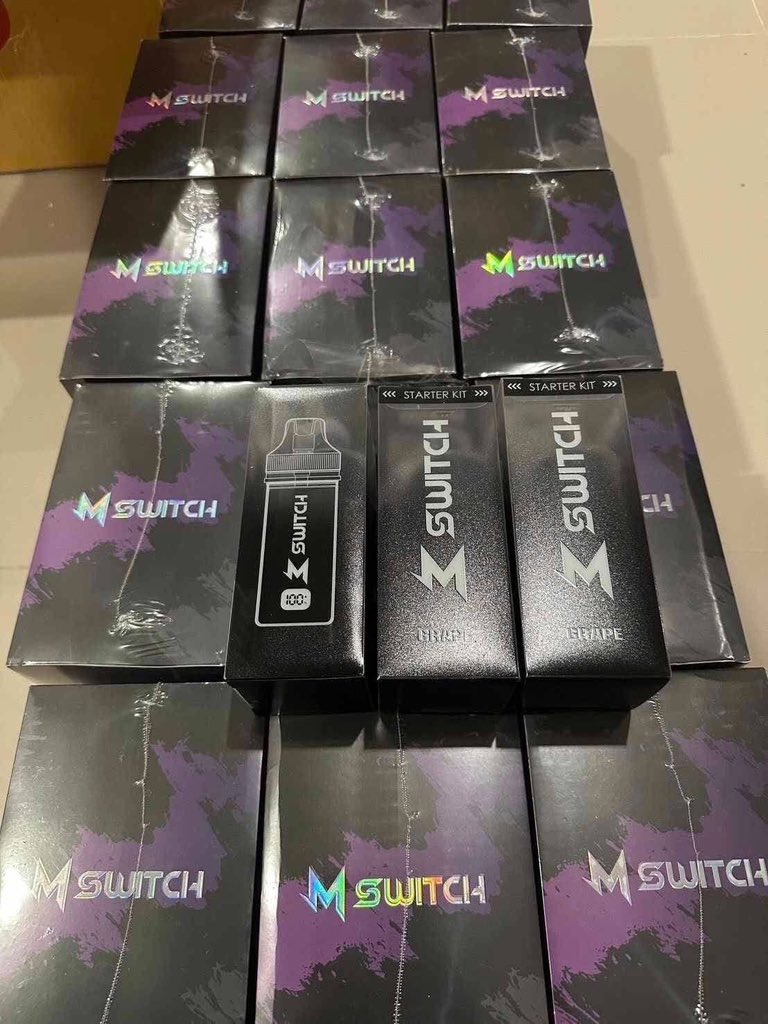 Vapestore1146's tweet photo. M SWITCH 15K🔥 
รุ่น Model : M SWITCH 15000 Puffs
ชาร์จด้วย Charging : Type-C
คอยล์ Coil : Mesh Coil
แบตเตอรี่: 850mAh
ชุดพร้อมหัว650บาท
📌สอบถาม/สั่งซื้อได้Line 🆔 vape9646
#พอตส่งฟรี #พอตใช้แล้วทิ้งกำลังฮิต #พอต #พอต15000ค #พอตชาร์จได้ #MSWITCH15K https://t.co/wOweKgLQ8e