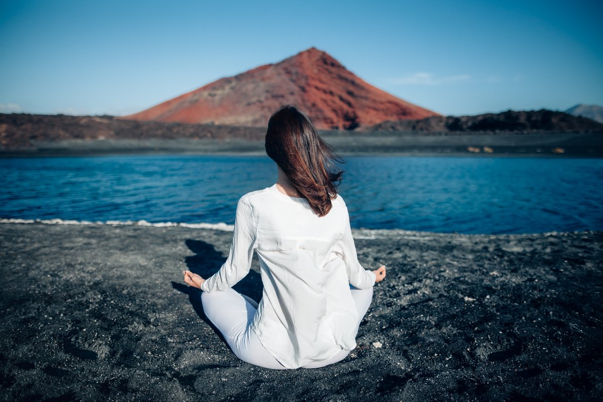 SpainMiddleEast's tweet photo. Spain is gaining ground as an international destination for yoga and meditation retreats thanks to its territorial diversity, climate, and the quality of its natural environments 🌿 From coastal landscapes and rural areas to mountain settings or quiet small towns, the country offers exceptional settings in which to enjoy wellness experiences combining spiritual practice, nature, and escape

🎯 Assess Spain's positioning in the international market for retreats and wellness: https://t.co/GLSjfQqn6d

#VisitSpain #ThinkYouKnowSpain 
#HolidaysInSpain #SpainWellness