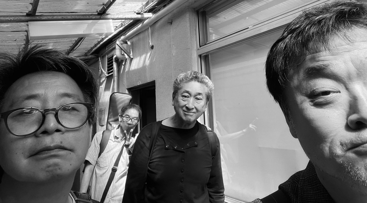 yacho_kun's tweet photo. リハビリという名のリハーサルその2

復刻創世記は現在、4曲同時進行。
まだまだだ。
練習時間はたっぷりあるはずなのに。

今月末の練習では
もう一山超えたいところだ。 https://t.co/IKcBbspM93