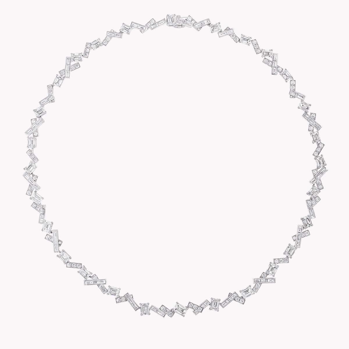 CaraveParis's tweet photo. ✨ Contemporary elegance meets exceptional craftsmanship.

The Carave Paris Geometric Emerald Cut Diamond Necklace showcases a stunning arrangement of emerald-cut diamonds in a bold geometric design.

#CaraveParis #DiamondNecklace #LuxuryJewelry #EmeraldCutDiamonds #FineJewelry https://t.co/JGopTVxjoZ