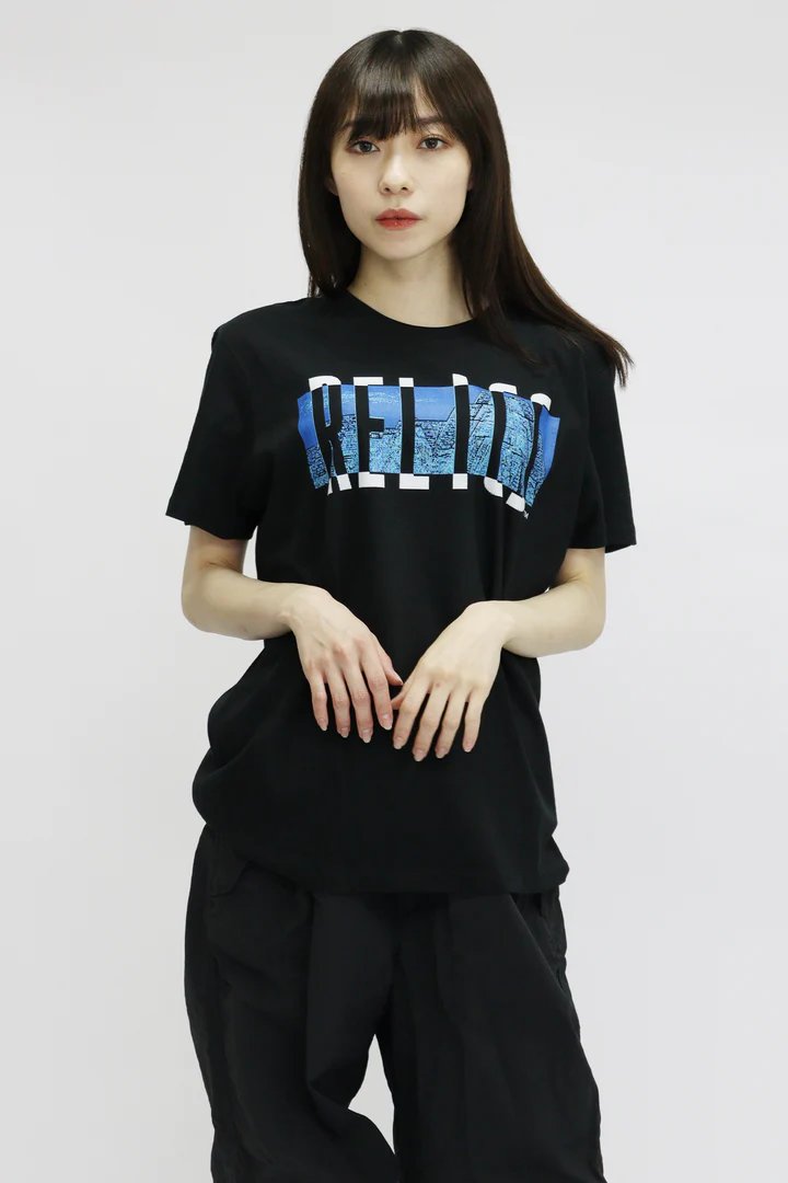 XROSSCOUNTER1's tweet photo. 【デッドストック】XROSSCOUNTER × レリクス 「ロゴ」Tシャツ
https://t.co/JbayVzGl0R
ワン・アンド・オンリーな孤高のゲームとして今なお高い評価を得る『レリクス』

発売当時のインパクトを継承したTシャツ！！
なくなり次第販売を終了します。 https://t.co/aWyDNKsljU