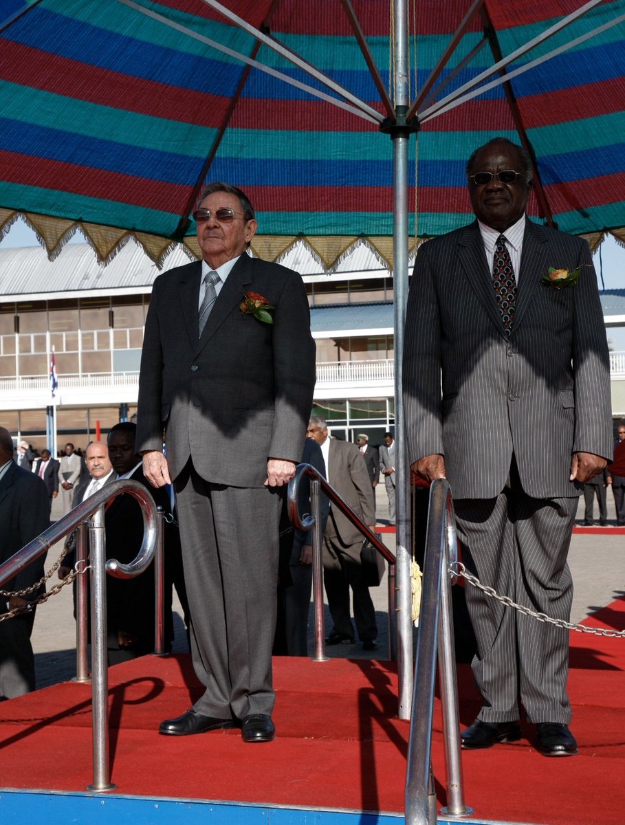 svigoa1's tweet photo. As we celebrate today the 95th birthday of Army General Raúl Castro Ruz, we remember the close ties of brotherhood that bind him to #Namibia🇳🇦. Here are some memories of his official visit to the land of the brave in July 2009.
#RaúlEsRaúl
@NamPresidency @PresidenciaCuba https://t.co/L9b2G7uLAI