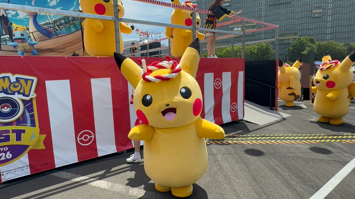 mlnpn64's tweet photo. 先日GOフェス東京行ってきました～！！
4時間ほぼ歩きっぱなしだったけど
楽しすぎてあっという間だった⚡️
お祭りピカチュウも可愛かった🫶🏻💕 https://t.co/3e8nAuSBTF