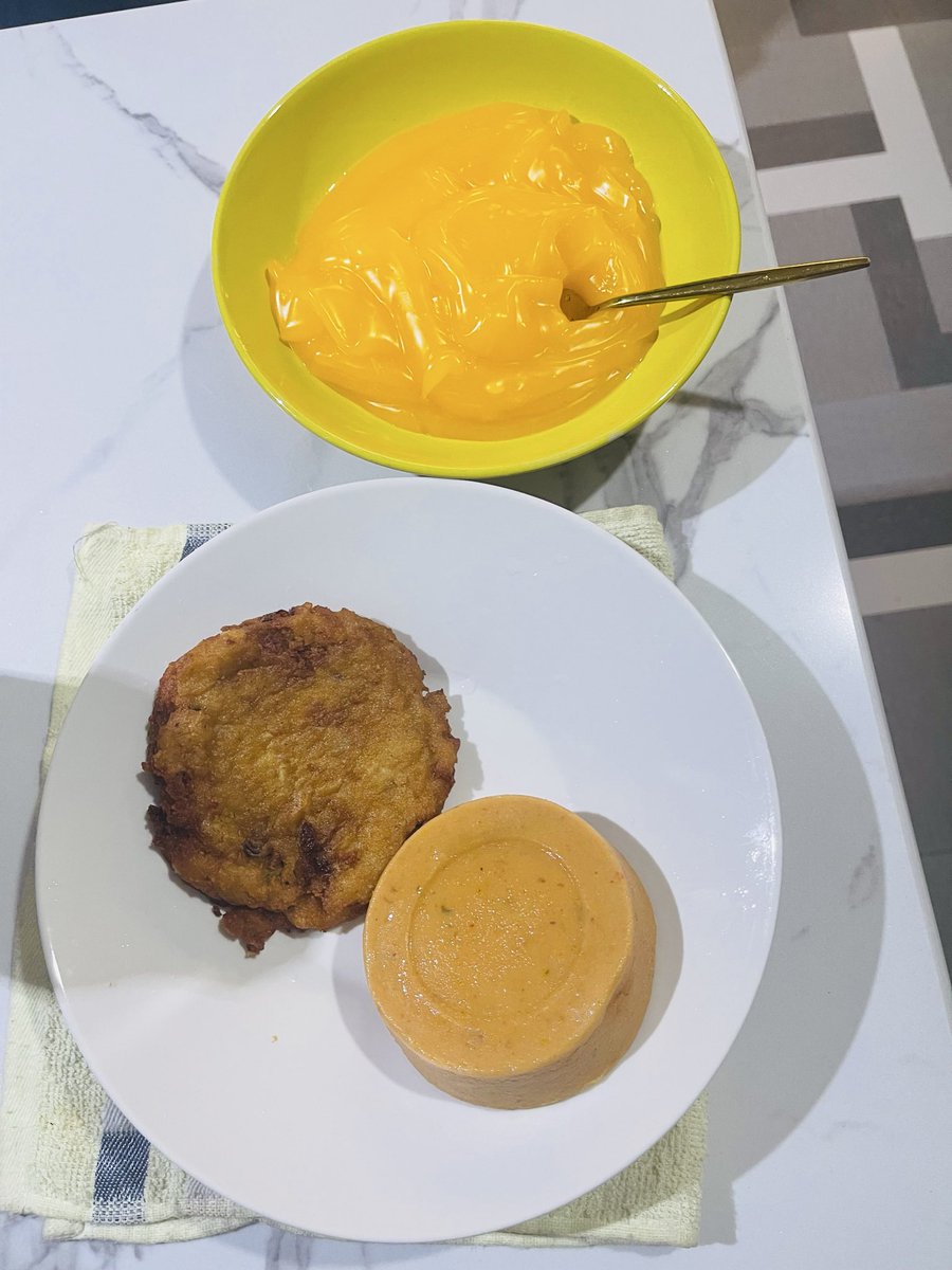 kicksplugville's tweet photo. FOOD CAM 🎥 📷 📸 
#foodgasm #kicksplugville #midweek #nigeria https://t.co/tElUyzazGH