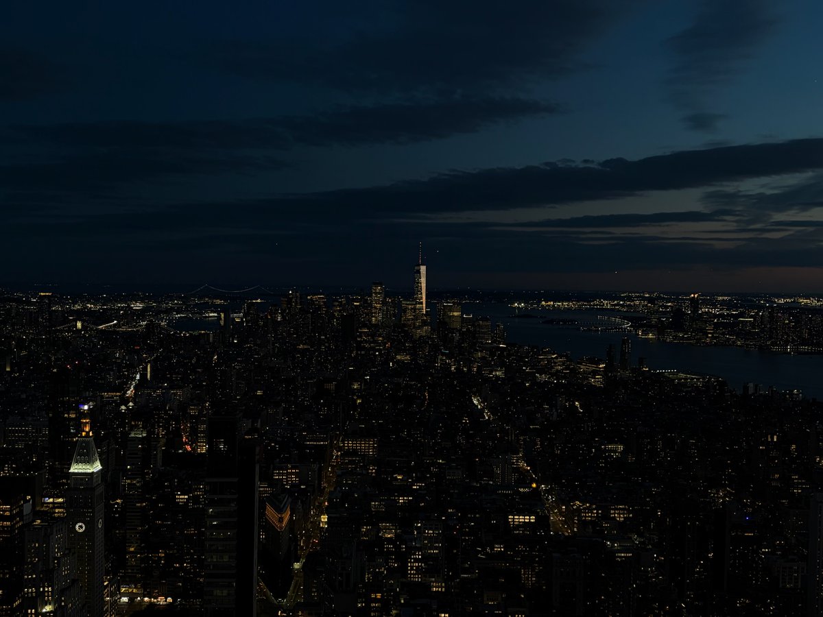 _unfallen_'s tweet photo. i miss nyc so bad 🥹🥹🥹🥹🥹 take me back https://t.co/TEsyWJm7mf