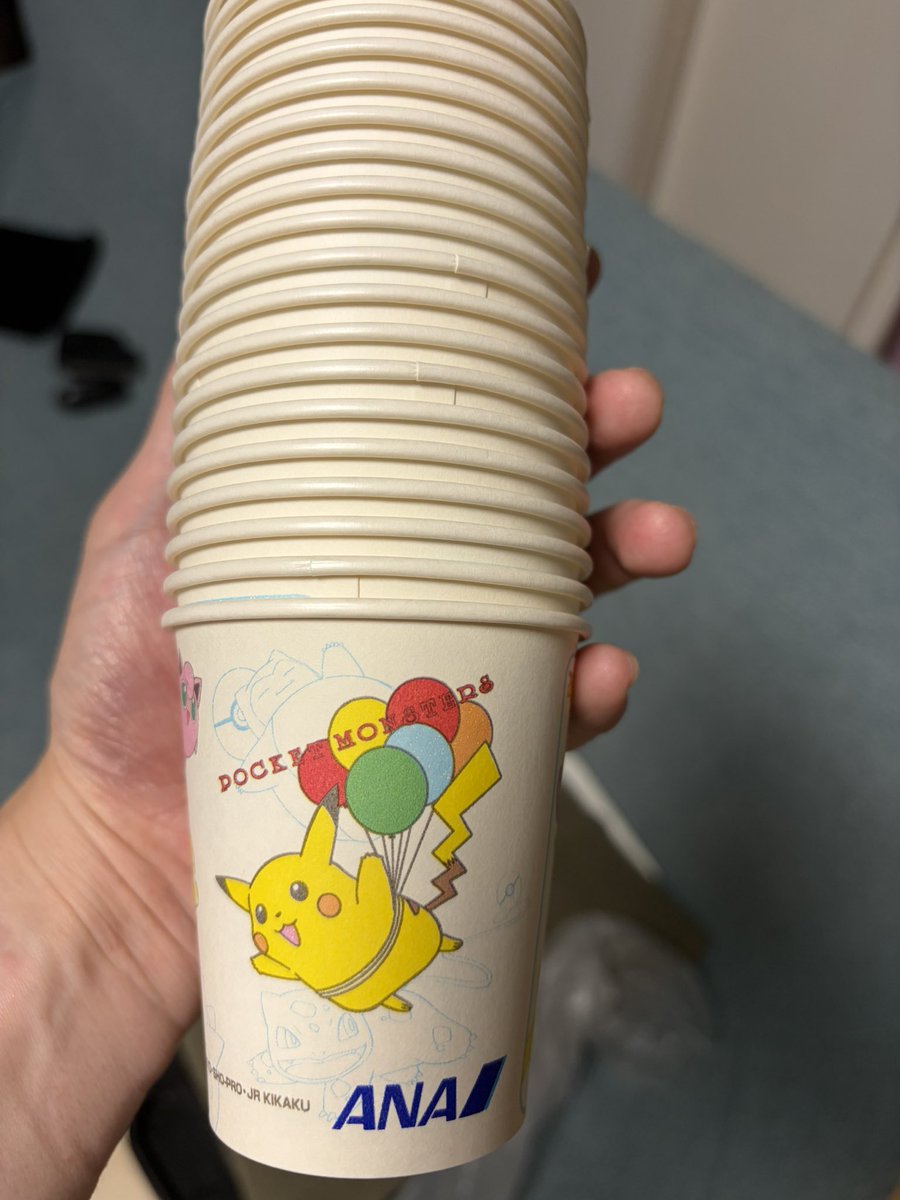 owl0151's tweet photo. この古の紙コップに需要はあるのだろうか？
#ポケモン
#珍品 https://t.co/7D50oReLot