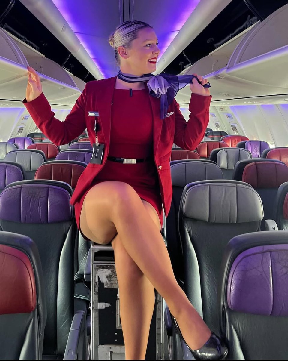 isdoreTech's tweet photo. Why do female flight attendants always end up being the best wives? https://t.co/fH3Cc90kiG