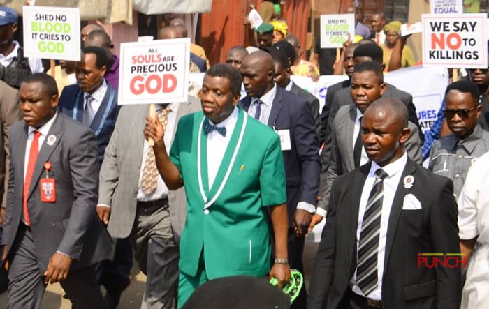 NewsCompass_1's tweet photo. @Akewusolaf See your Daddy here https://t.co/L3eALGrCHJ