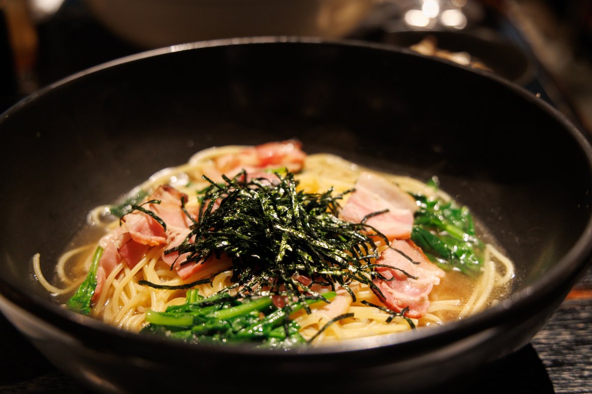 axecm's tweet photo. 余熱の静物。夜の温度。 https://t.co/PZoFBHfjc0