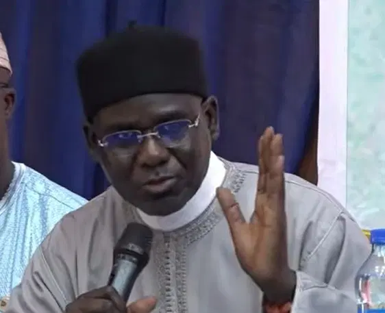 vanguardngrnews's tweet photo. Politicians benefit from insecurity, Buratai alleges

https://t.co/PBG8Vm2XsJ https://t.co/zZvPXANLvR
