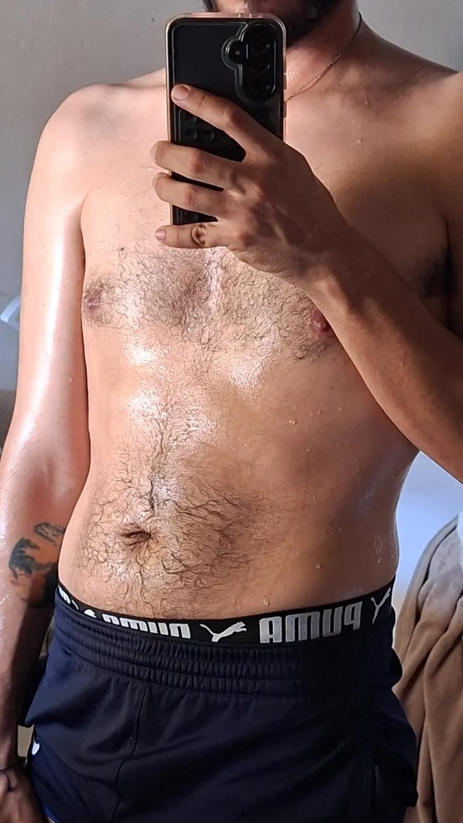 B__Millan's tweet photo. No quiero estar fit solo me disfruto hacer ejercicio 🥵 https://t.co/b3wiHV1cBg