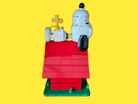 nmoonsy's tweet photo. [#LEGO21368 #PEANUTS #SNOOPY #DOGHOUSE]
주문하고 3달 만에 받은 스누피! 
아무 생각없이 하늘 보며 지붕 위에 누워있는 모습이 너무 편해 보여~
사랑스럽네 🩵 https://t.co/aRt2uPnmBk