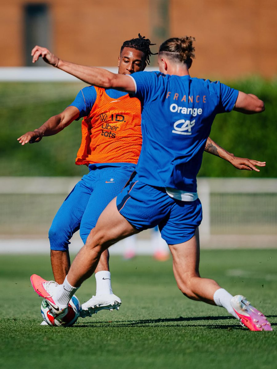 OliseHQ's tweet photo. First Worldcup loading! 💪🏻🇫🇷 https://t.co/bFfsRic2gu