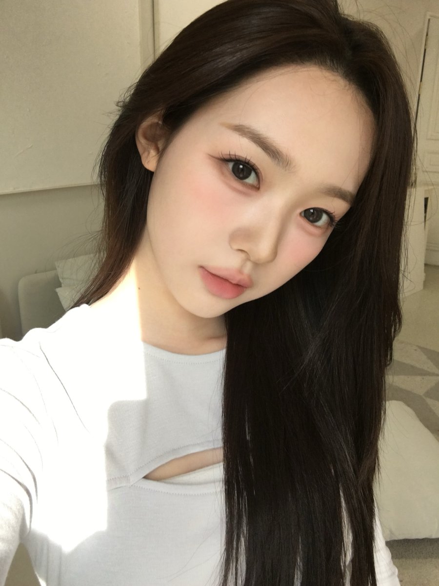 triplescosmos's tweet photo. 긴생머리

#tripleS #트리플에스
#SooMin #수민 https://t.co/9b0Cz62Iiy