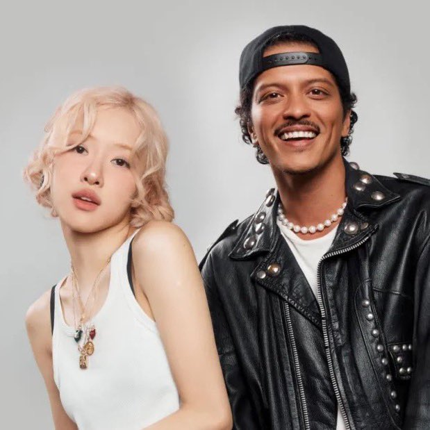 _Kpop_Stats_'s tweet photo. “APT.” by #ROSÉ and Bruno Mars has been certified 5x Platinum in the US. https://t.co/MBoFV5VBbb