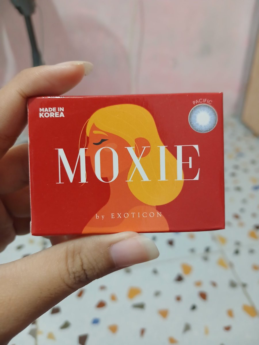 janneeil's tweet photo. @sleeptwelll pl pribadi akuu under 50k, sama softlens dari exoticon aku jual 25k ajaa masih neww baru sampe bgt kemarinn https://t.co/W4KzhrAXcB