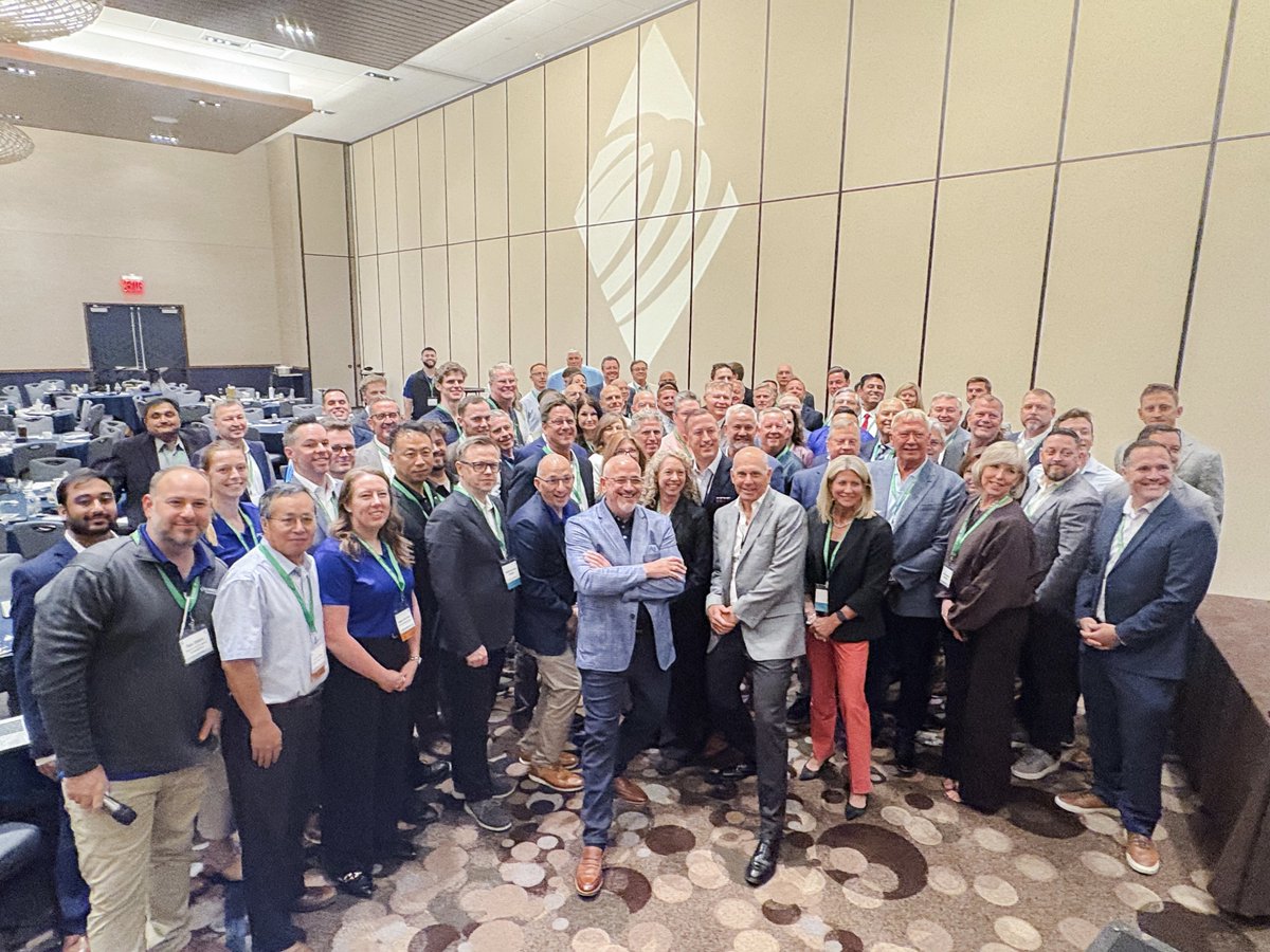 TGvlsc's tweet photo. 5 days of learning, collaborating, celebrating the World’s Largest Business Brokers at Transworld’s Super Regional 3, and IBBA in Minneapolis. Love this business of selling business!! #Transworld #jtsellsbusinesses https://t.co/YZW7ldN3Fj