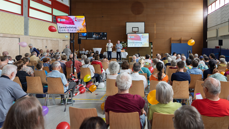 emkde's tweet photo. Pfingsten, Geburtstag und ein neues Wir
Beim Pfingstfest des neuen EmK-Bezirks RheinMain wird spürbar: Aus organisatorischer Verbindung wächst gelebte Gemeinschaft.
https://t.co/tSWyNGL9Ld
#EmK #Methodisten #EmKRheinMain https://t.co/AxHsdWjEOv