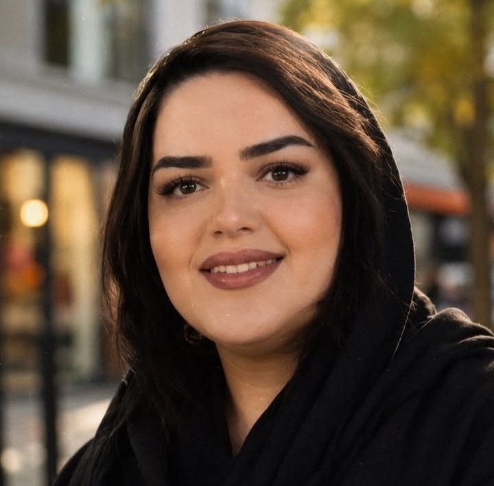 Goleghorbatt's tweet photo. #Maryam_Babajani, a detainee from the January 2026 Izeh protests, has been sentenced to over 32 years in prison by Iran’s Revolutionary Court in Ahvaz. Her lawyer has filed an appeal.
Serious concerns remain over fair trial standards.
Don’t stay silent🆘️
#RezaPahlavi‌ForIran https://t.co/f7KMYNPM91