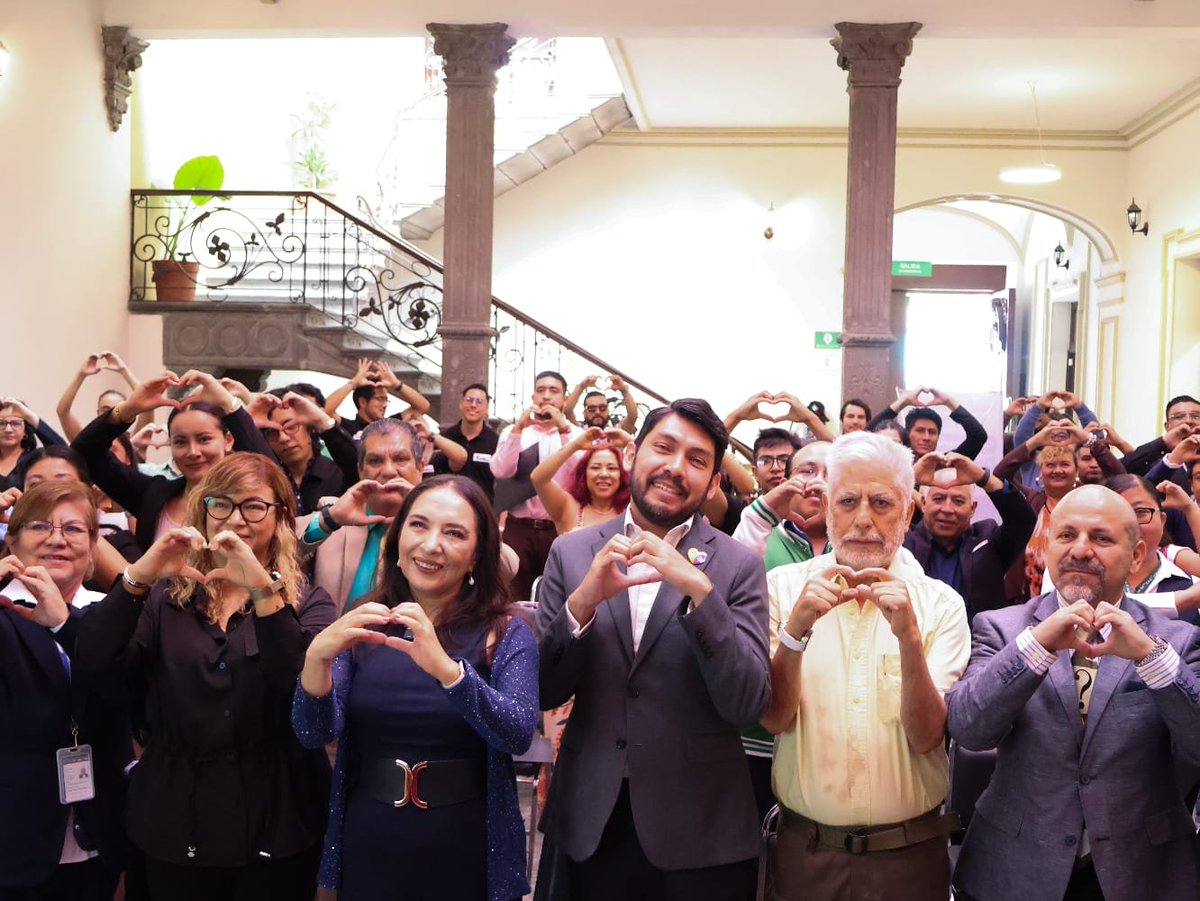 VirtualNotMX's tweet photo. 🏛️ GOBIERNO | Puebla Recibe Secretaría Anticorrupción y Buen Gobierno reconocimientos por espacios libres de humo https://t.co/d2Hh5nQ8lf 🔗 #Anticorrupción #Gobierno #EspaciosLibresDeHumo #CONASAMA #Reconocimiento https://t.co/ZkqIUntHSe
