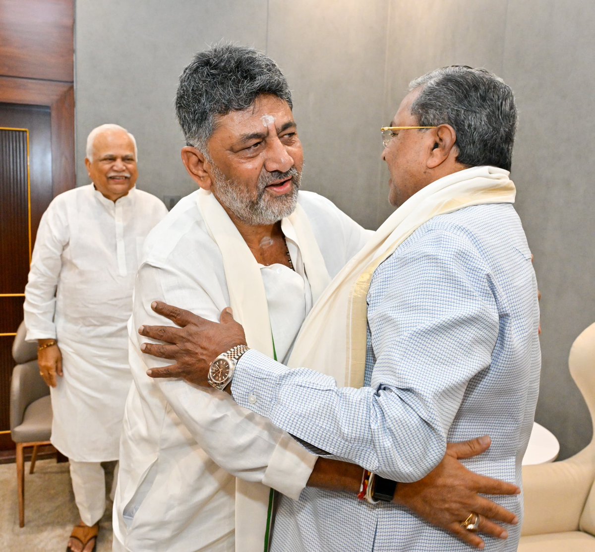 Vishweshwar Bhat tweet media