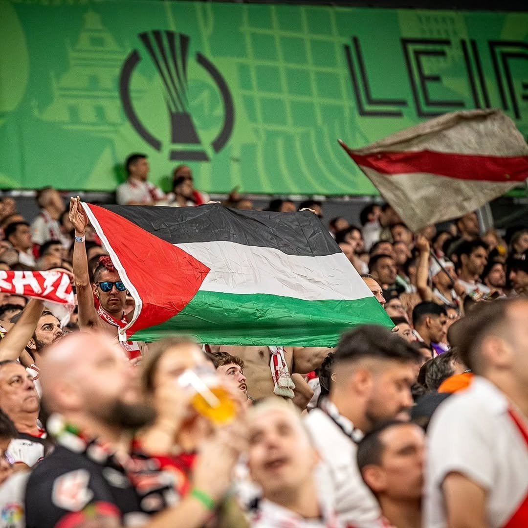 jacksonhinkle's tweet photo. 🇪🇸🇵🇸 Spain STANDS with PALESTINE! https://t.co/Q9jgAKV0F7