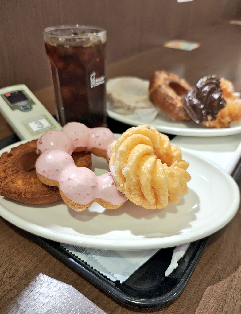 315CHRONOS's tweet photo. お誕生日会 https://t.co/a6iL5Yf2M6