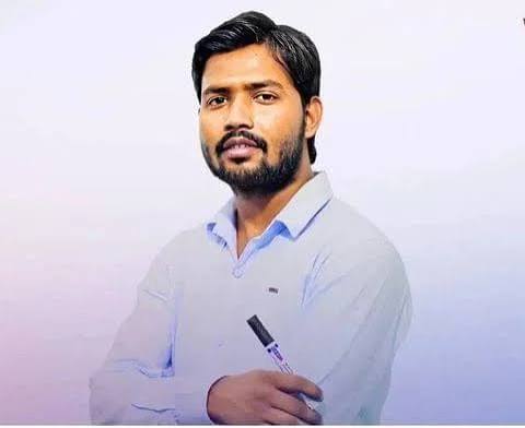 rahuljava22's tweet photo. ये फैजल बिहार का बहुत बाद fraud और शिक्षा माफिया है इसके खिलाफ जांच हो
इसने हिंदुओ को हुतिया बनाया हुआ है। काम ये अपनी कौम का काम ही कर रहा अलग तरीके से। https://t.co/KC5RG2p72y