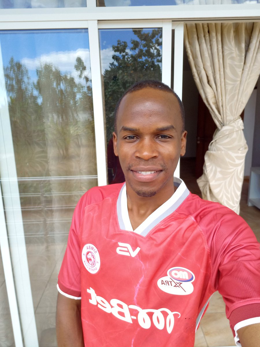 Savasec's tweet photo. Zamani kama ulikuwa unataka Followers na uhakikishe hawa jamaa unaishi nao vizuri.
Hapo kulikuwa na Rais wa wapwa,Makam Rais wa wapwa na Waziri mkuu wa Wapwa.Cha ajabu mpaka kulikuwa na Uchaguzi wa kuwachagua. https://t.co/p0TFYbZ9Hm
