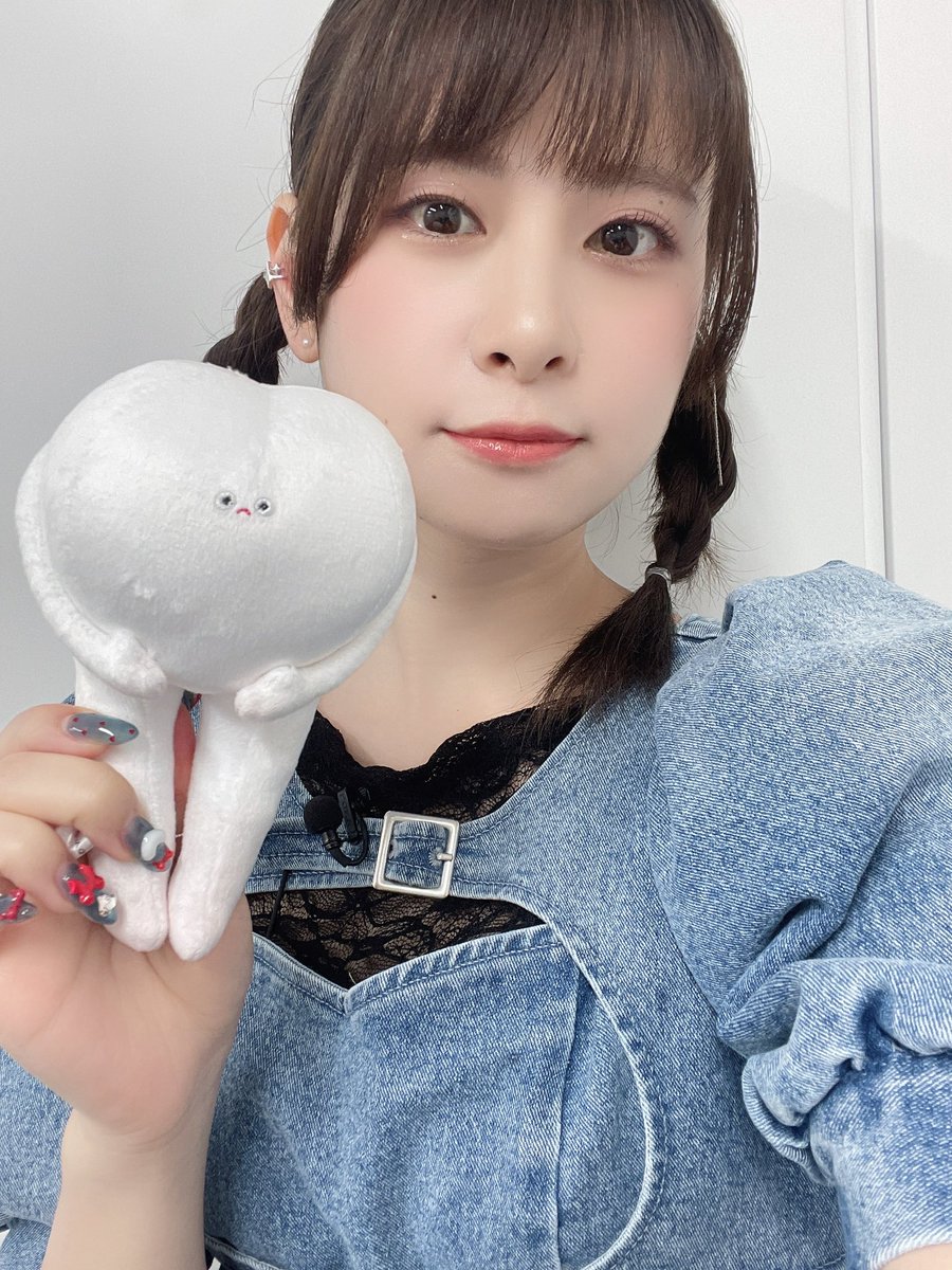 前田 佳織里 tweet media