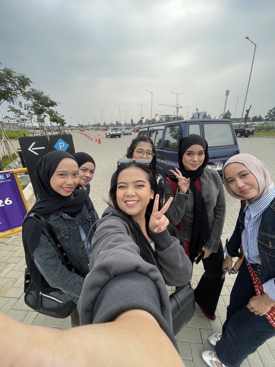 Kellsievbbye's tweet photo. ❗️OPEN TRIP - KONSER EXO❗️

> 6 &amp; 7 Juni 2026
> JABODETABEK
> LIMITED SLOT

Bingung mau pergi dan pulang konser exhorizon, bisa ikut open trip kita yaaa🫶🏻, mulai dari 100 k aja. Boleh tanya2 dulu aja di dm. Amanin kursi kaliah guysss😃

tags. wts wtb exo ep6 jkt sell cat e x o https://t.co/kZCm8C32Ju