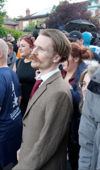OrpheusEvropae's tweet photo. ¿Este es el Übermensch del que Nietzsche hablaba? https://t.co/s3MgdnVrIr