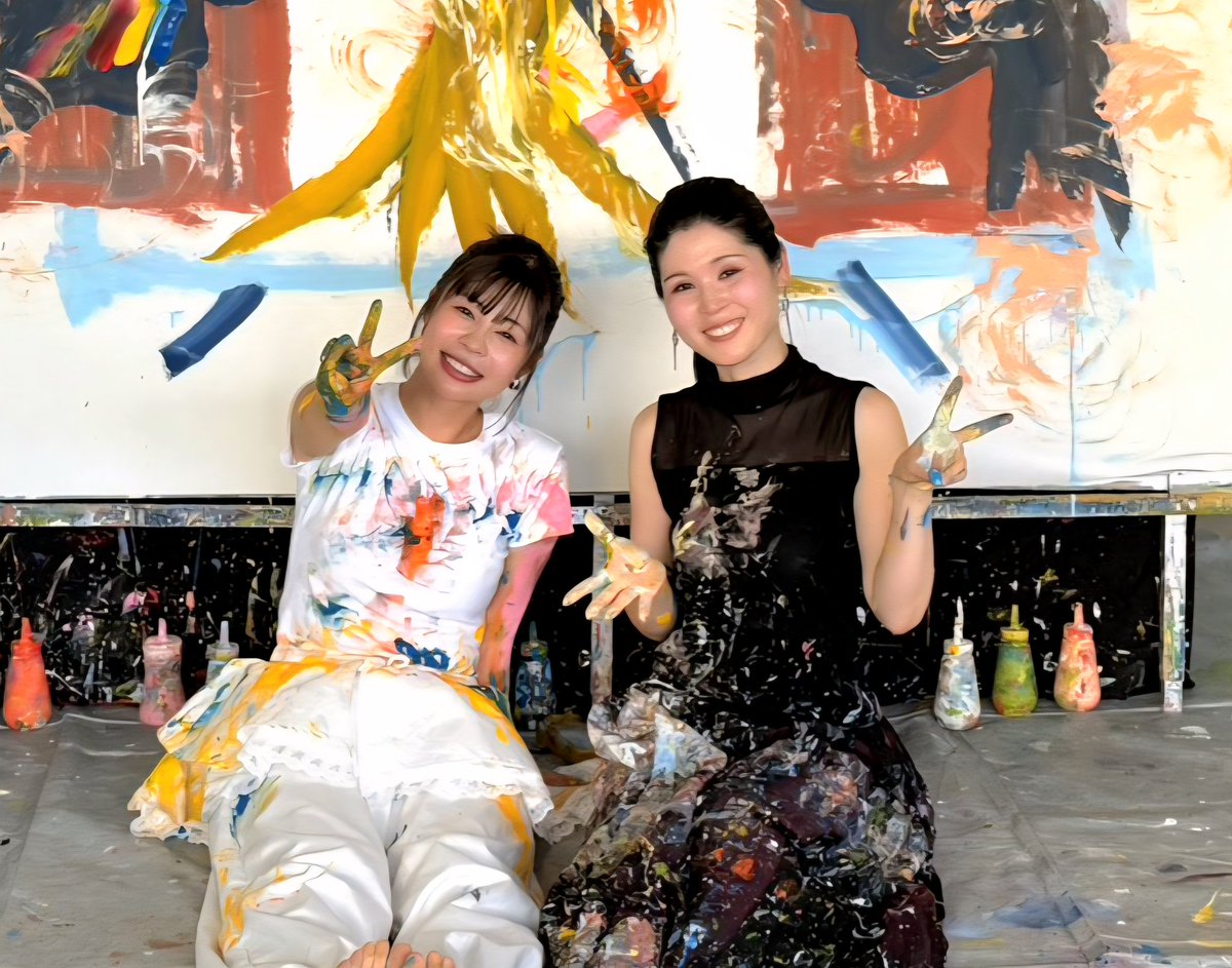 ColorhythmR's tweet photo. 福岡の情報番組｢土曜日のド｣
先日タレントの服部さやかさんに取材して頂き、アートパフォーマンスにも挑戦して頂きました✨本当に素敵な方で私もたくさん心を動かされました😭正直こんな取材になるとは思わなかったです。。ぜひご覧ください！
6月6日、番組は午前11時からです！ https://t.co/vKydkdhnlH