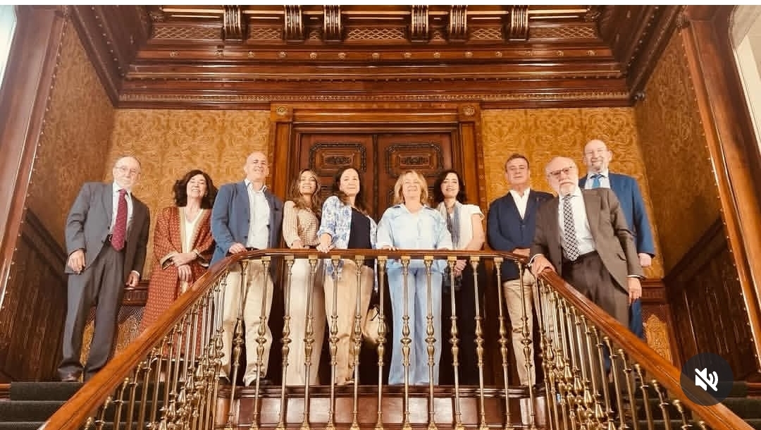 fdcs_cr's tweet photo. El Decano de la @fdcs_cr, @FerEconometria, mantuvo un encuentro en el @cemad_es para debatir y reflexionar sobre el aprendizaje de los futuros economistas y el desarrollo de su profesión. Encuentro presidido por la Decana y Vicedecana del CEMAD, Amelia Pérez y @AnaLopezUAM. https://t.co/Ns2fOoTDtD