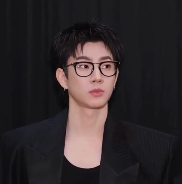 rainn2000's tweet photo. ฮีคีพนิ่ง คือหล่อจริง https://t.co/U6ddMbB4Ia