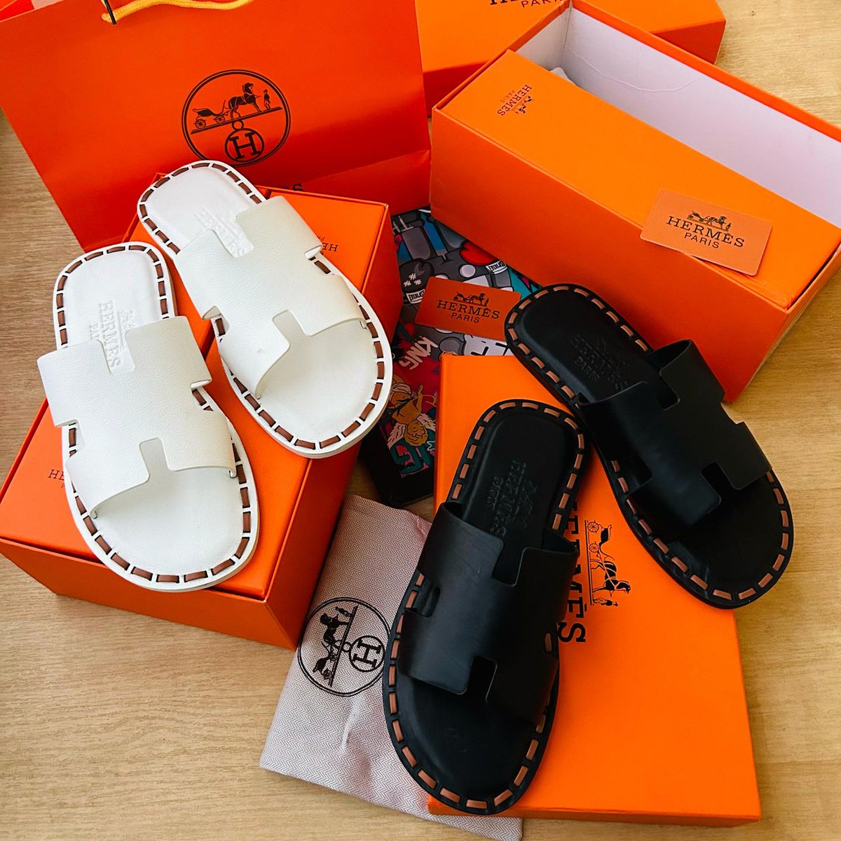 drealtamar's tweet photo. Top quality slides
💫All are fully boxed 
Availabile in size 40-46
💫 Frame 1: 55000
💫 Frame 2-4: 45000
Delivery nationwide https://t.co/594tLTCP9U