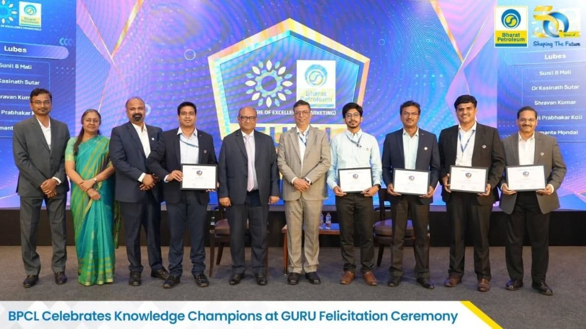 psuconnect's tweet photo. BPCL Honours 67 Knowledge Champions at GURU Felicitation Ceremony

read more at:
https://t.co/eEFUZ7aT3e

#BPCL #GuruFelicitation #KnowledgeChampions #TalentDevelopment #CorporateCulture #psu #psuconnect @BPCLimited https://t.co/bzlX717QSa