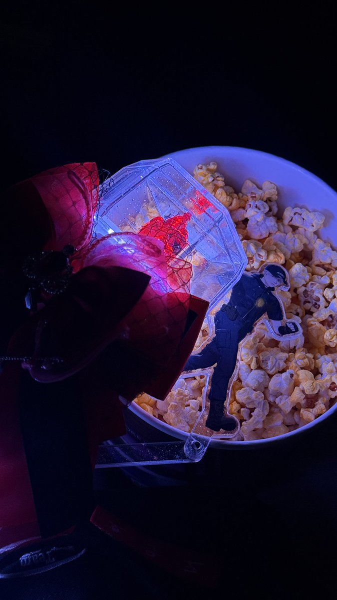 tea_siang's tweet photo. 큰 화면으로 보니까 더 재밌어 👍

#PLAVE #플레이브 #PLAVE_INCINEMAS
#플레이브아시아투어_대쉬퀀텀리프_앙코르인시네마
#플레이브_대쉬퀀텀리프_관람인증이벤트 https://t.co/GNoafuBrsI